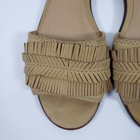 Lucky Brand Gelso Fringe Flat Sandals - Picture 3 of 7